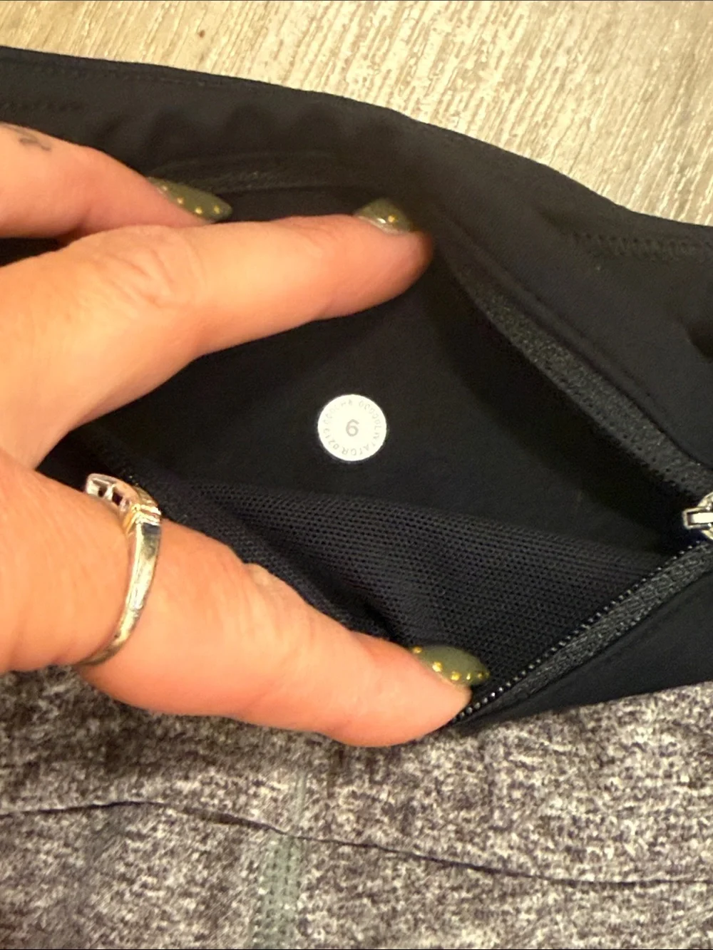 Lululemon Speed Up Shorts Heather Gray with Black Waistband